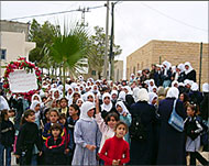 School girls bid their last farewellto the Hamas veteran