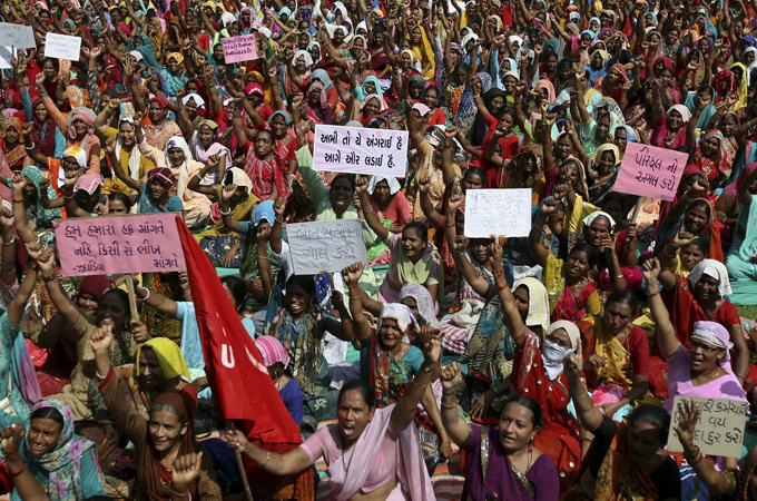 Indian workers prostesting 2