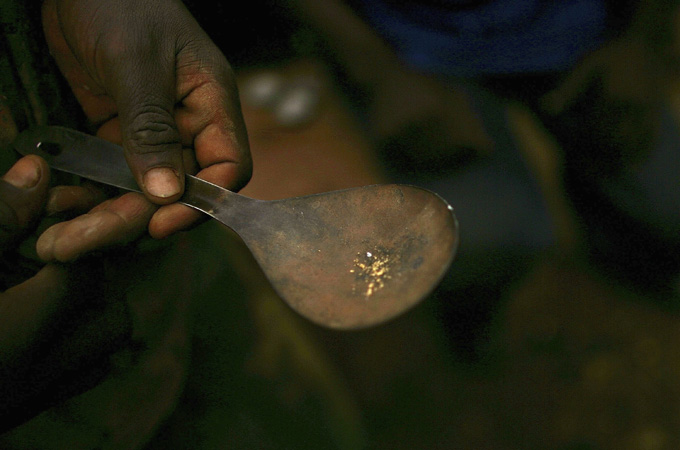 Africa Investigates - Fool's Gold