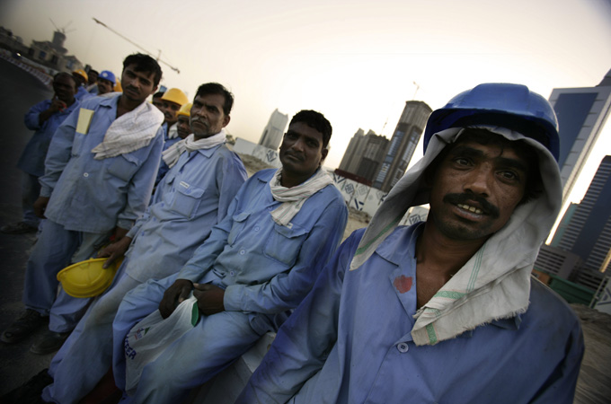 migrant construction gulf