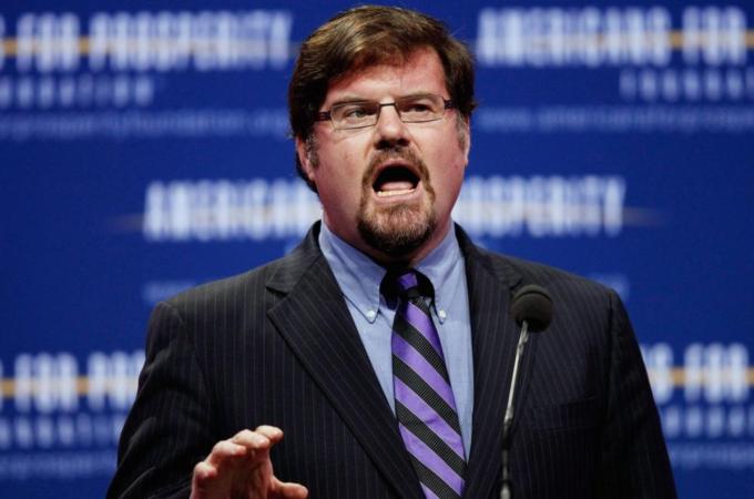 Romney And Cain Address Defending American Dream Summit