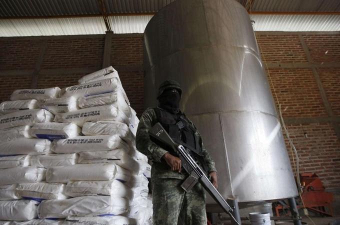 To match Feature MEXICO-DRUGS/