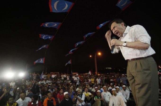 To match Interview MALAYSIA/ANWAR