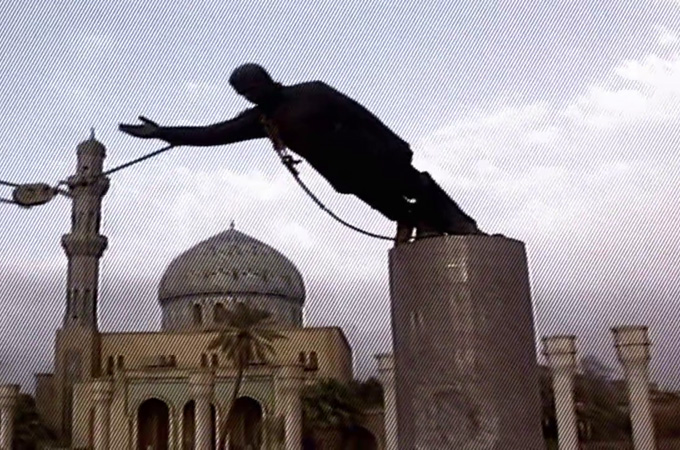 Saddam Hussein statue