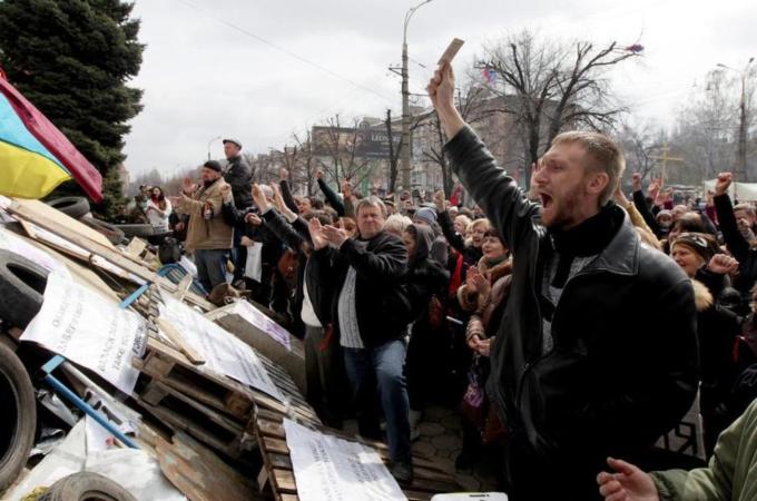 Separatists have occupied administrative buildings in a number of regions in eastern Ukraine [EPA]