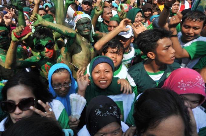 Indonesia's main Muslim parties won more than 30 percent of the vote in last month's parliamentary election [AFP]