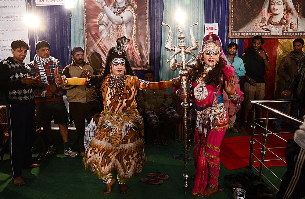 <p>Hindu pilgrims perform a religious ceremony during their journey to the Amarnath cave in south Kashmir, about 125km from the summer capital, Srinagar.</p>