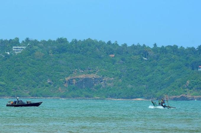 A record 25,000 refugees reached Australia by boat in the year prior to Prime Minister Tony Abbott's election in 2013 [AFP]