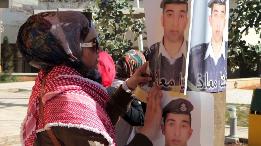 Jordanians show support for captured pilot