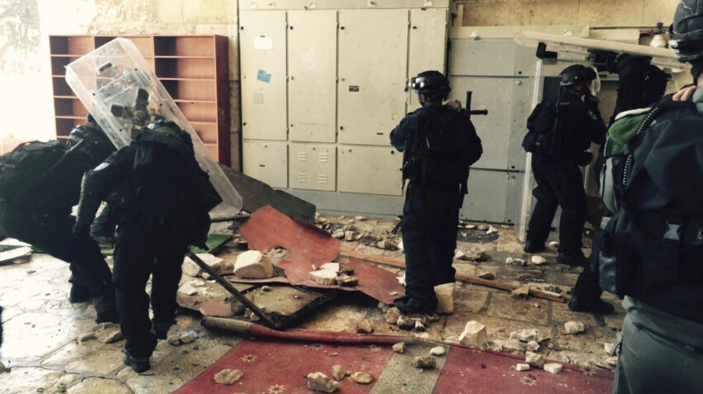  Israeli forces raided the mosque and fired rubber-coated metal bullets at Muslim worshippers [EPA]