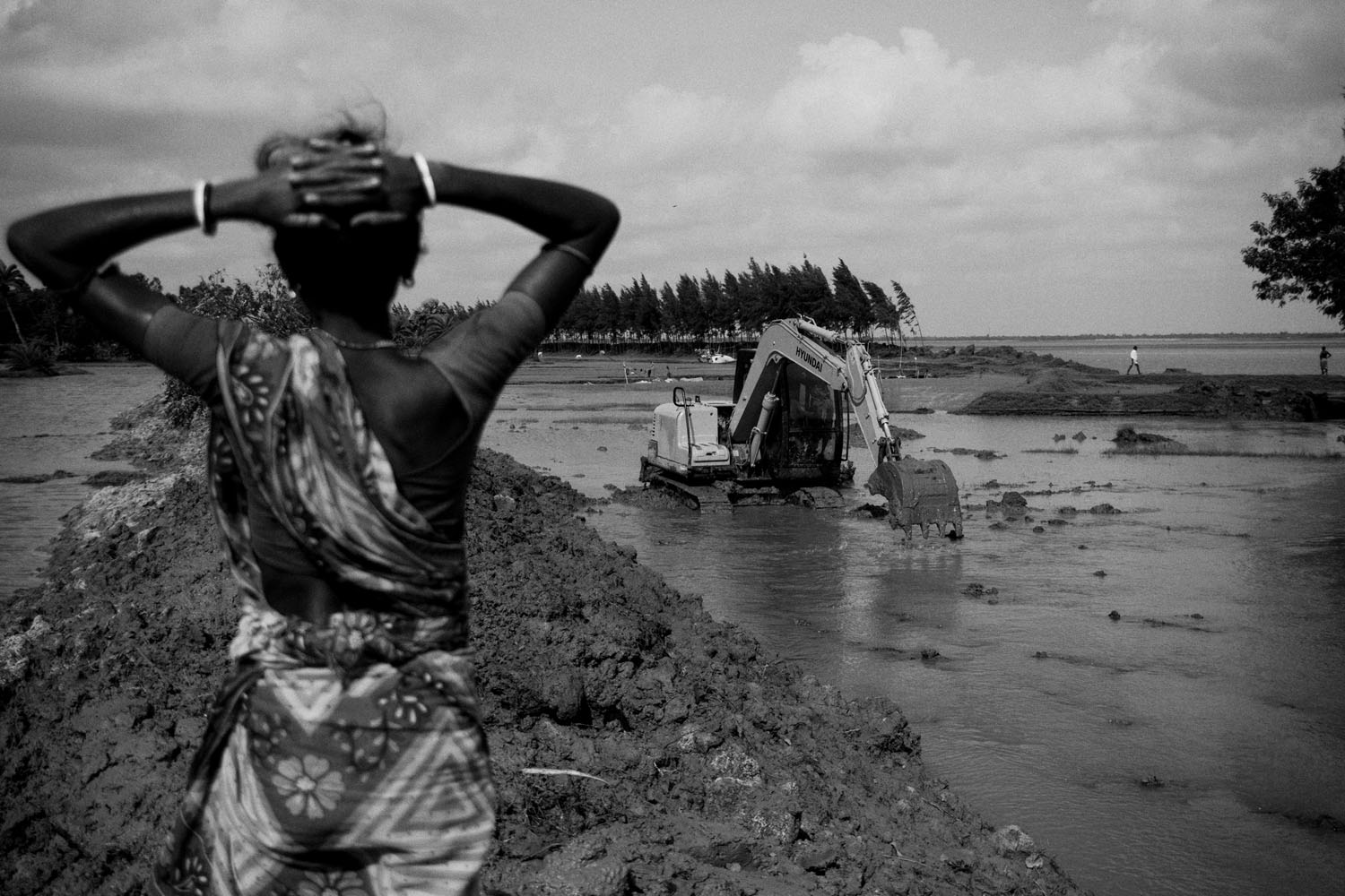 The Hungry Tide/ DO NOT USE/ RESTRICTED