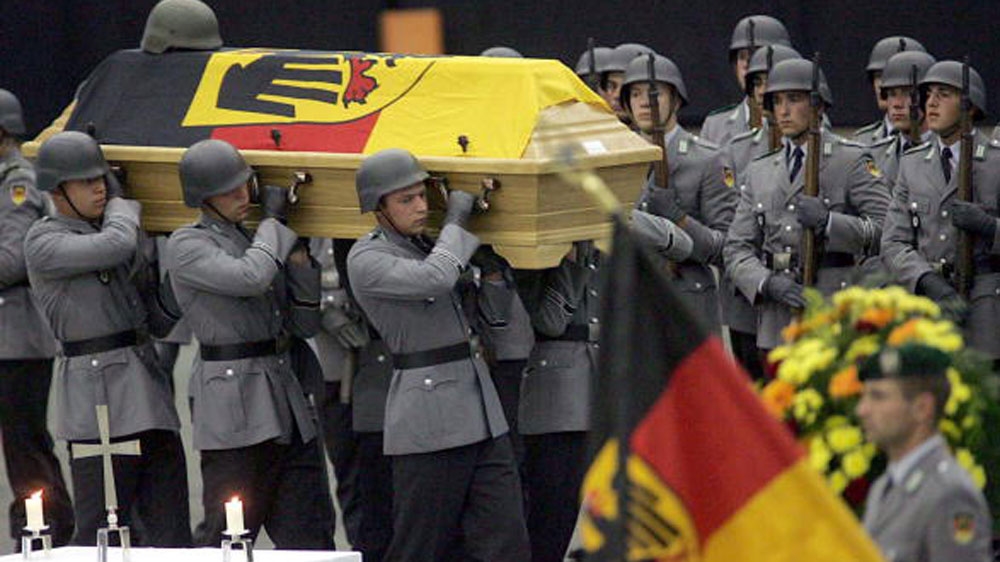 GERMAN SOLDIERS'' FUNERAL