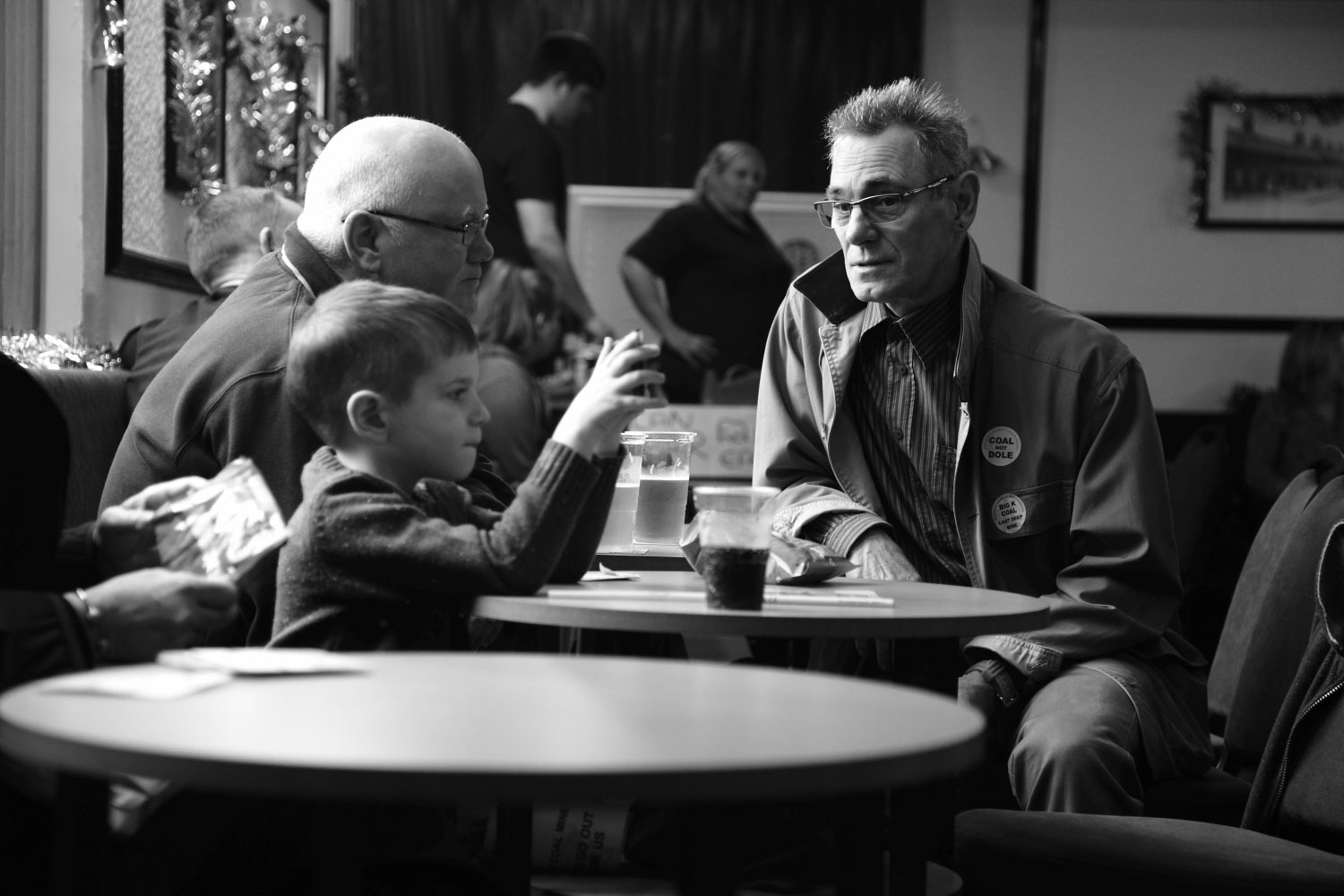 Please Do Not Use/Lights go out on the British coal mining