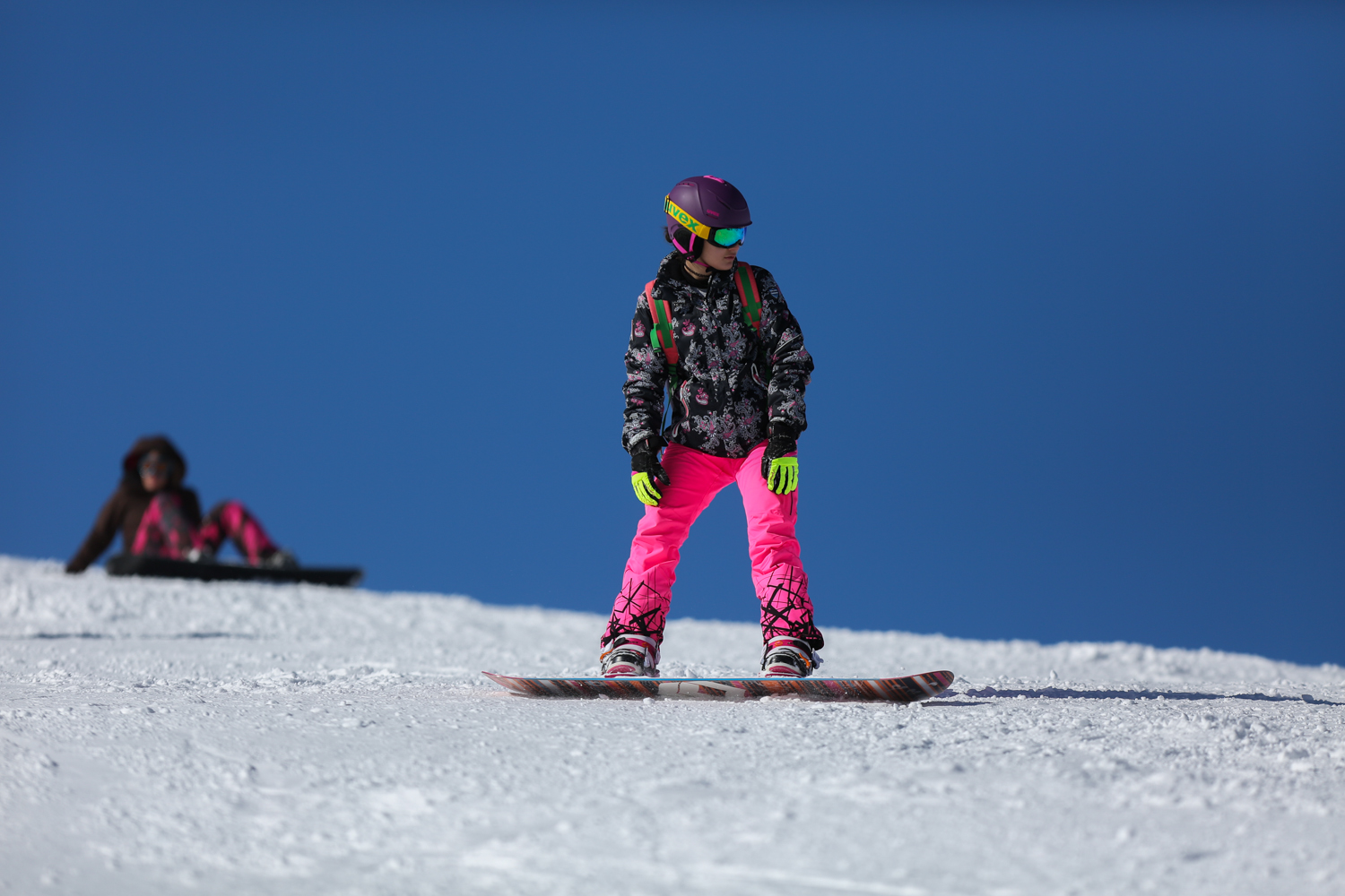 Skiing at Iran’s gateway of the snowcapped mountain / Please Do Not Use