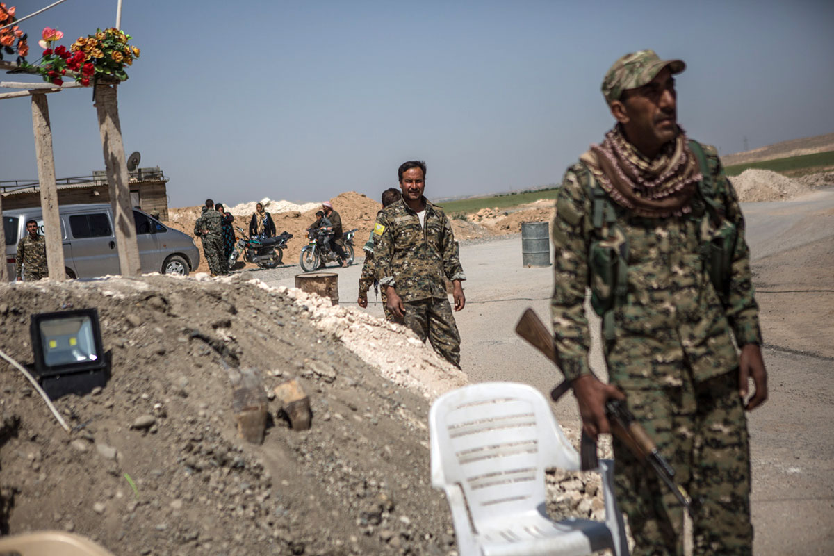 YPJ women kurdish fighters/Please Do Not Use