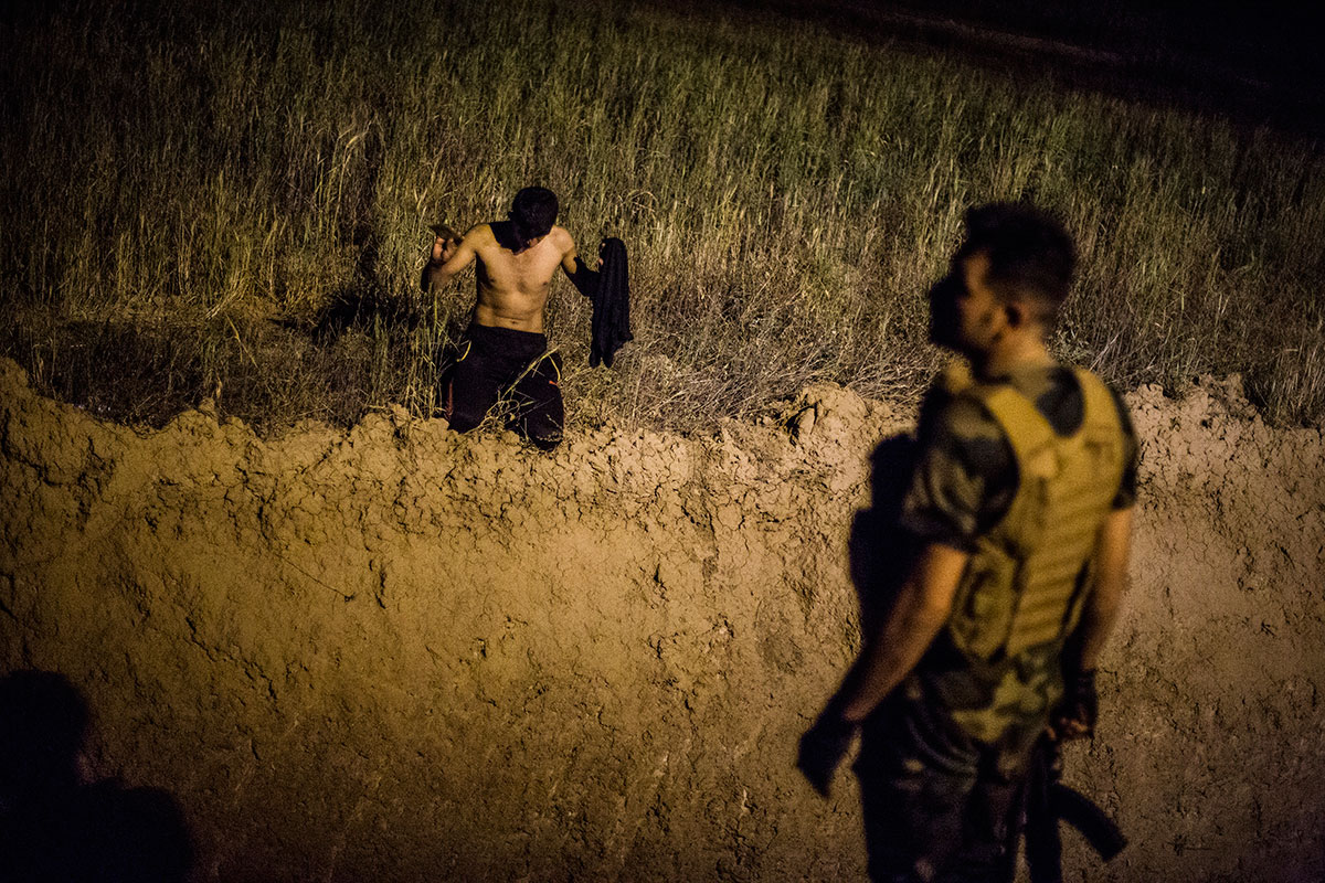 live in the frontline/Please Do Not Use