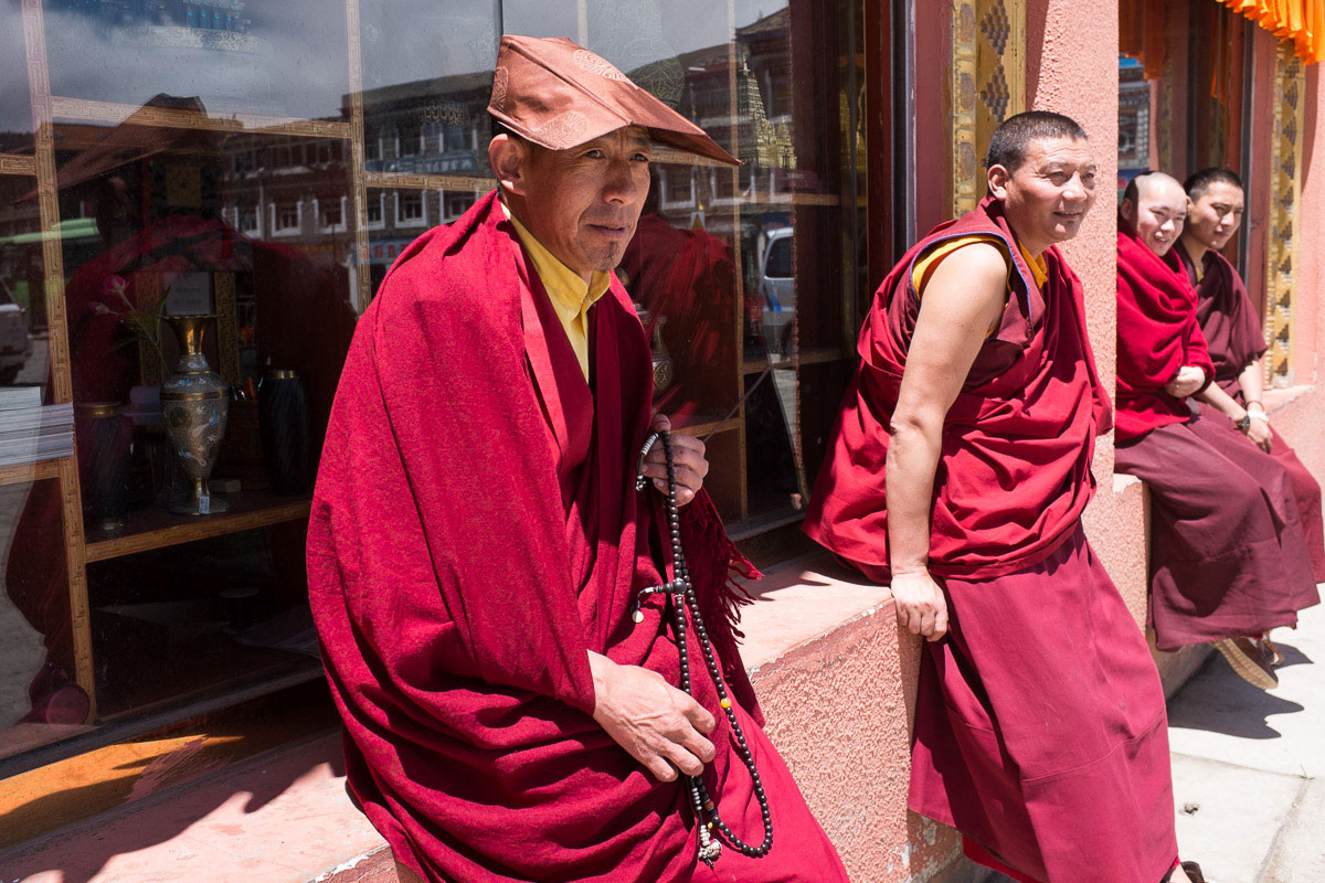 Tagong: On the Road to Tibet/ Please Do Not Use