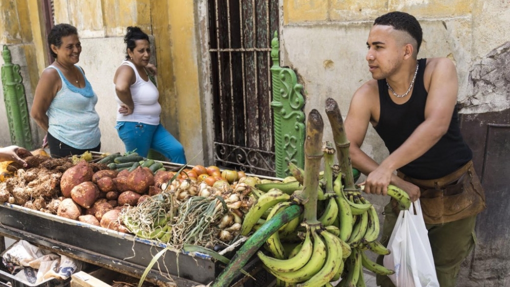 Jose and his carretilla [El Estornudo/Al Jazeera]