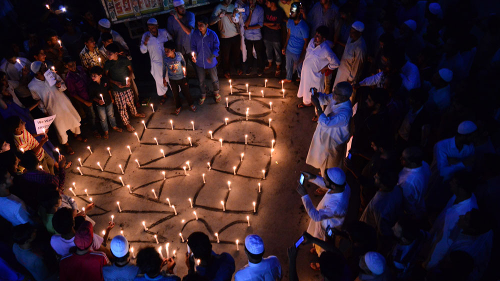 Many areas in Kashmir are still under curfew, though some locals refuse to stay indoors. Night vigils take place in Sopore in northern Kashmir [Eeshan Peer/ Al Jazeera]