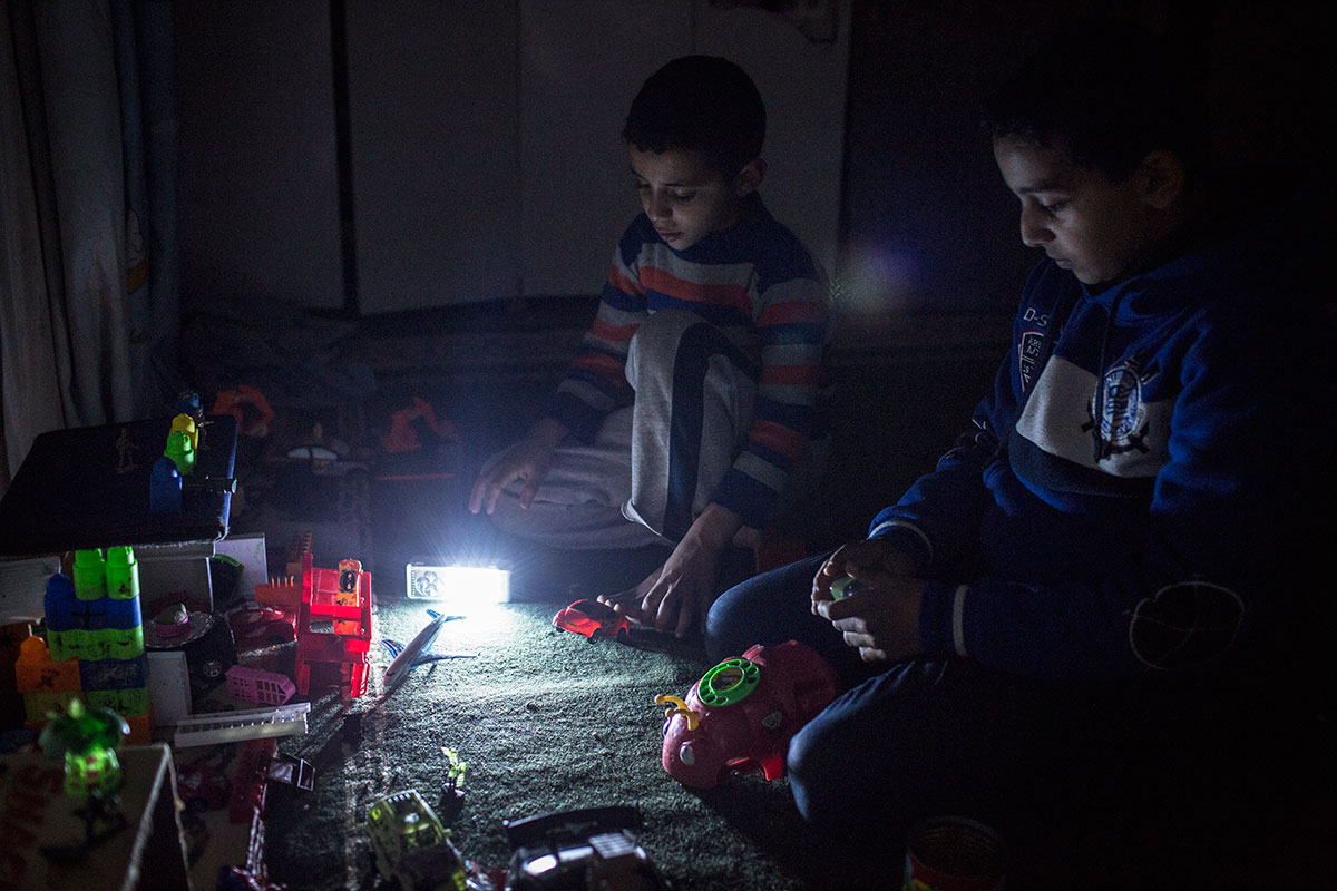 Gaza Electricity/Please Don’t use
