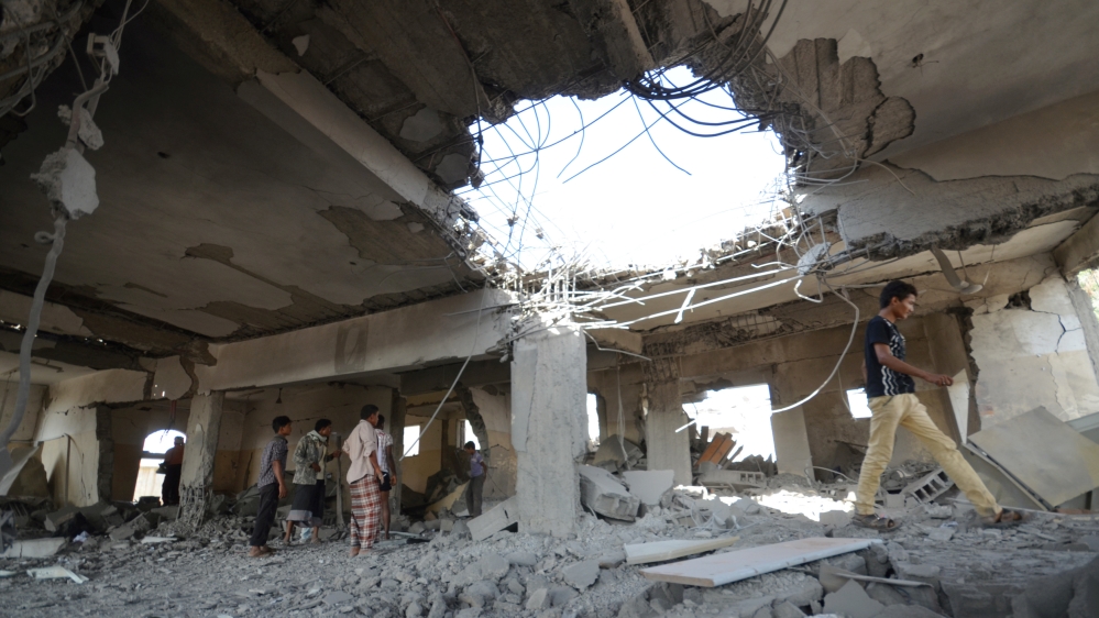 Arab coalition warplanes hit prison in al-Zaydiyah, Hodeidah, Yemen