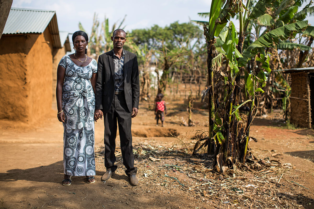 Congolese mass marriage / Please Do Not Use