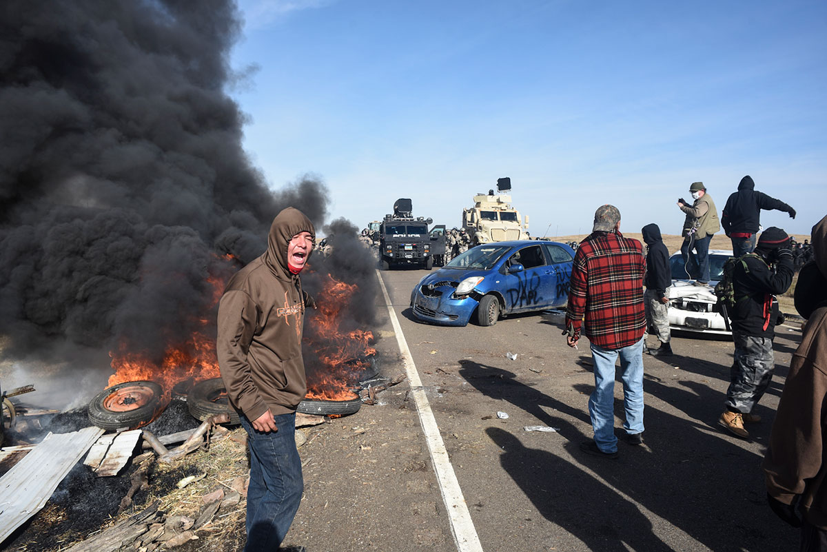 Thousands of Native Americans protest over pipeline /Please Do Not Use