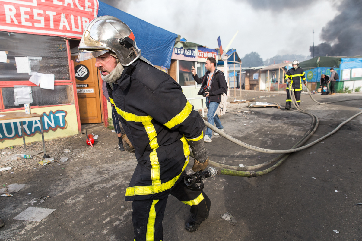 Calais burning
