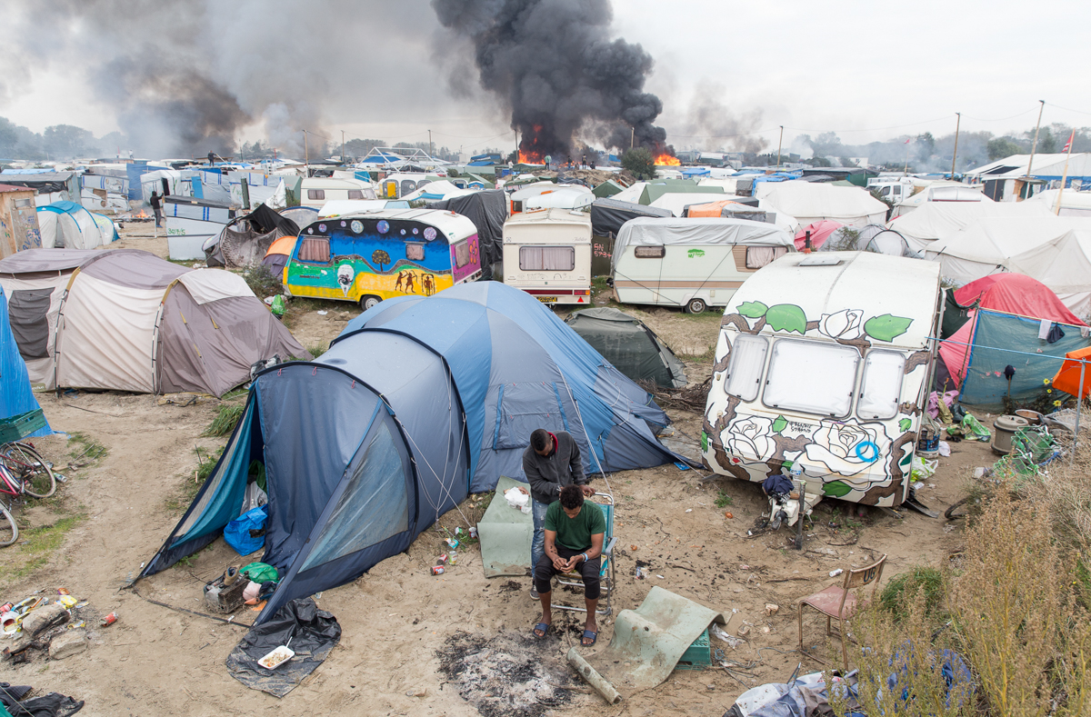Calais burning