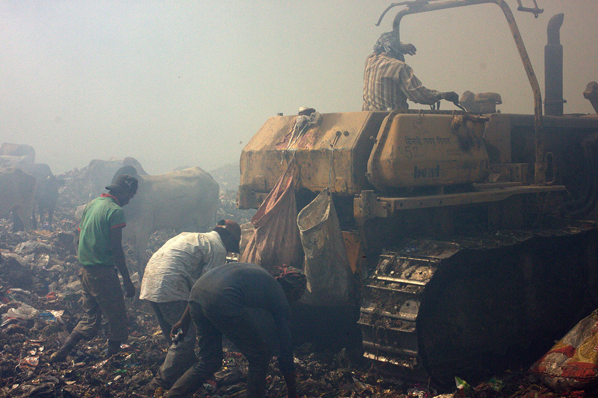 Dumpyard India / Please Do Not Use