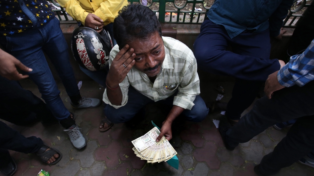 Note change to curb black money in India