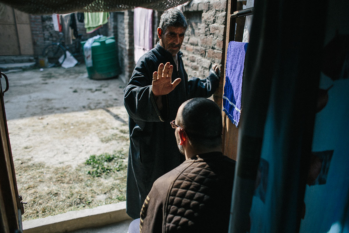 Kashmir Turned blind / Please Do Not Use