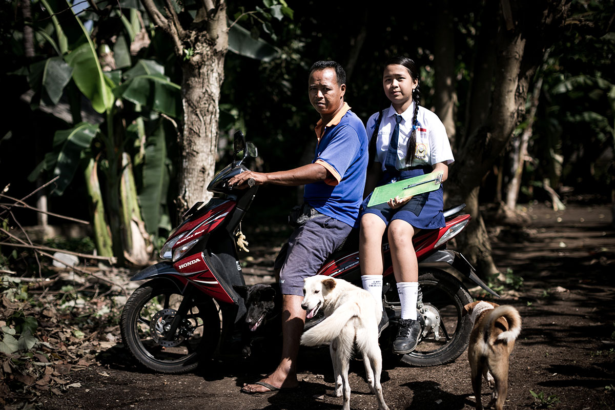 A Solo Balinese Girl Stray Dogs Rescuer/ Please Do Not Use