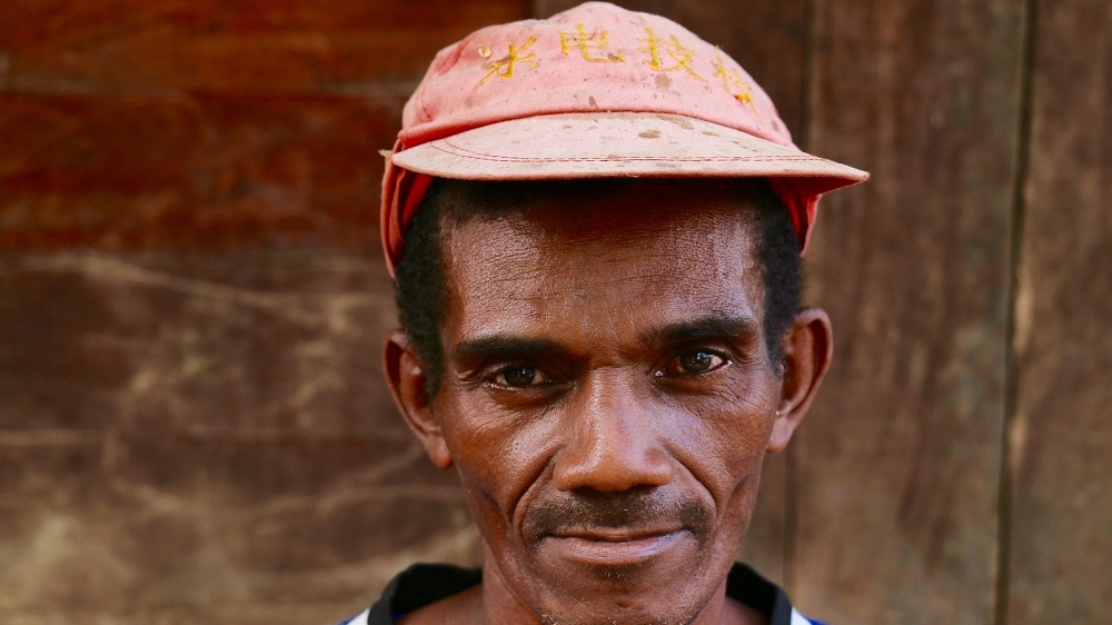 Forty-six-year-old Meny struggles to hide his frustration with his life, and the lack of food for his three children [Peter Lind/Danwatch]