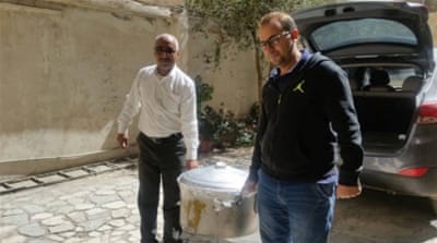 The Hand in Hand group aims to deliver food to the neediest families in Sanaa [Photo courtesy of Hand in Hand]