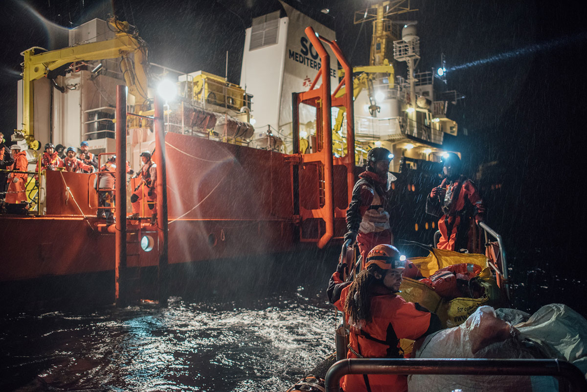 A civic rescue vessel that continues its mission / Please Do Not Use