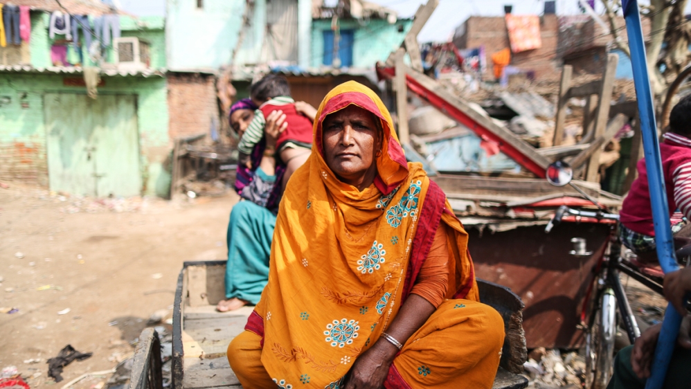 Anisa Khatoon says she feels cheated by the government after she lost some of her savings as a result of demonetisation [Showkat Shafi/Al Jazeera]