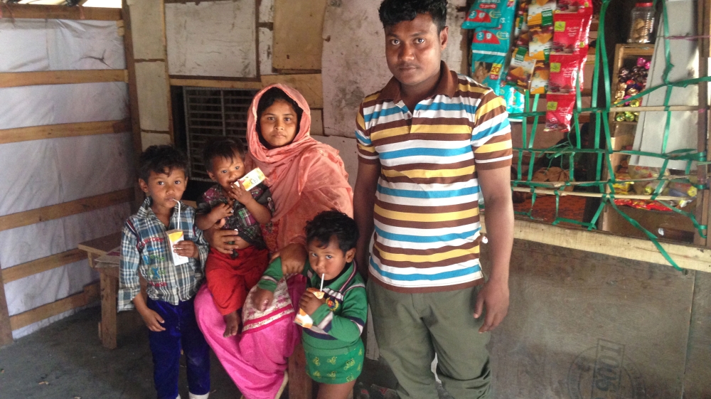 Abdul Kareem and Zahida Begum run a corner store in Jammu's Bhatindi area [Sunaina Kumar/Al Jazeera]