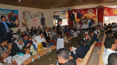 'I should not surrender to the consequences of war and destruction' [Khalid Al-Karimi/Al Jazeera]