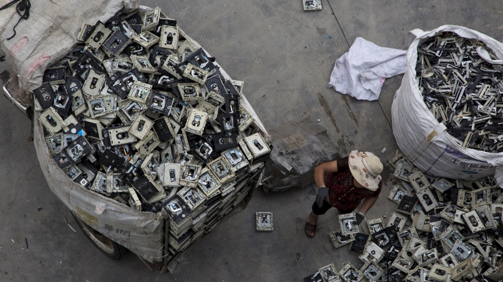 Wider Image: World''s Largest Electronics Waste Dump