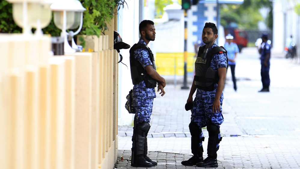 Maldives riot police