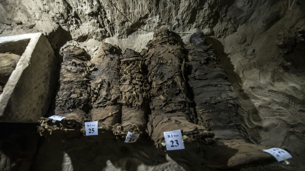 Egypt discovers 17 mummies