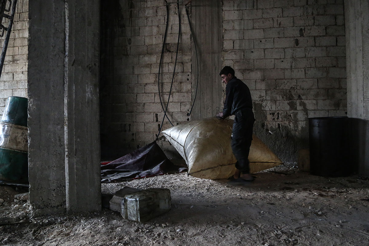 Creating oil and gas/ Please Do Not Use