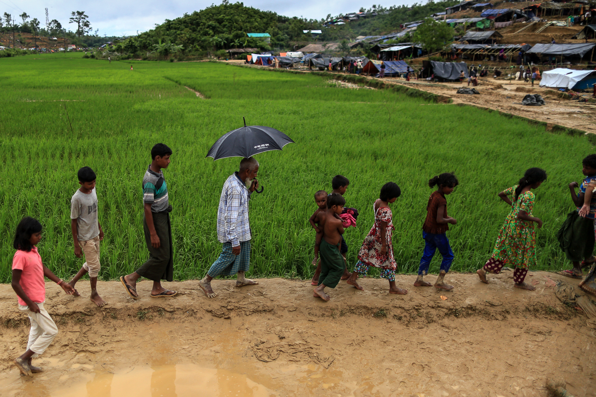 Rohingya Shelters [Showkat Shafi/Al Jazeera]