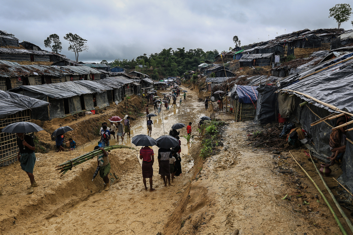 Rohingya Shelters [Showkat Shafi/Al Jazeera]
