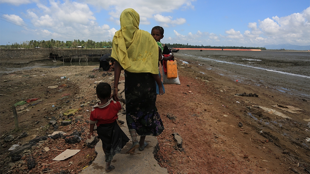 Thousands of Rohingya have had to walk barefoot over mountains and across rivers to reach Bangladesh [Showkat Shafi/Al Jazeera]