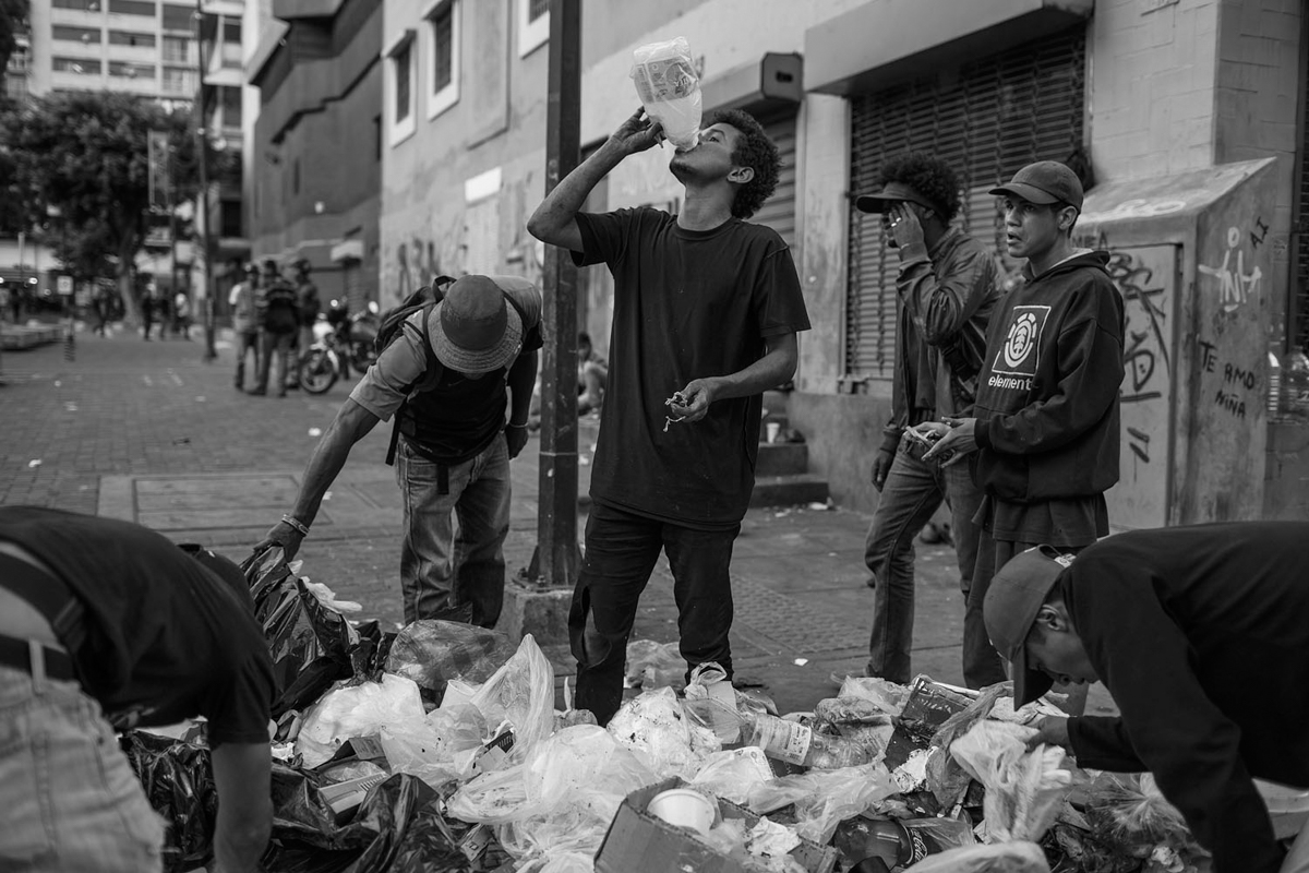 Surviving Venezuela’s crisis/Please Do Not Use