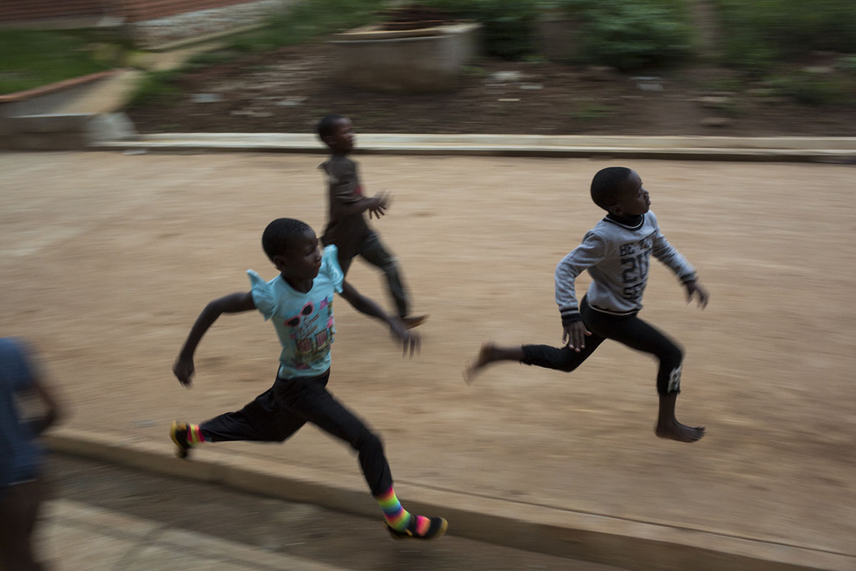 Orphans in Swaziland and Lesotho learning Mandarin, Buddhism and Kung Fu