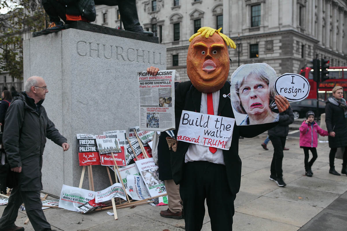 Palestinian activists mark 100 years of the Balfour Declaration in London