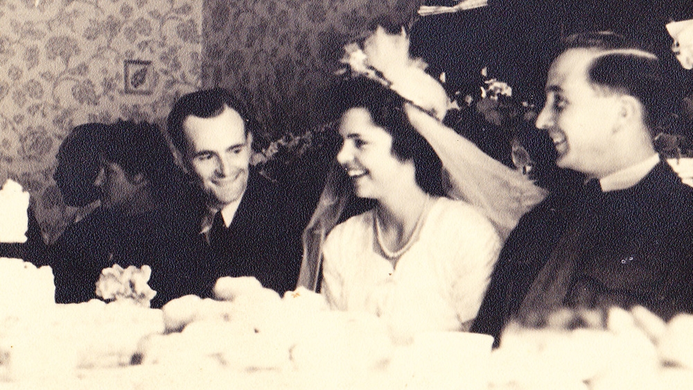  Harry Leslie Smith married Friede Edelmann in August 1947, when relationships with Germans were still taboo [Courtesy of The Smith family] Harry Leslie Smith married Friede Edelmann in August 1947, when relationships with Germans were still taboo [Courtesy of The Smith family]
